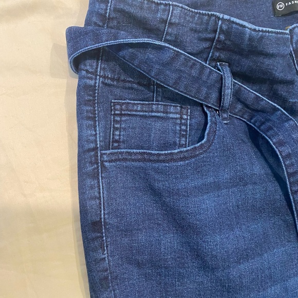 NWOT Fashion to Figure high waist jean, with self tie. Size 16W - Picture 2 of 12